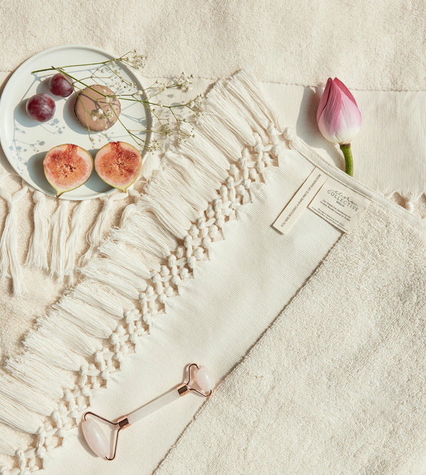 Plush & Bare Bath Towel In Ecru