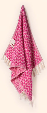 Silent Ripple Pure Cotton Hand Towel In Dark Pink