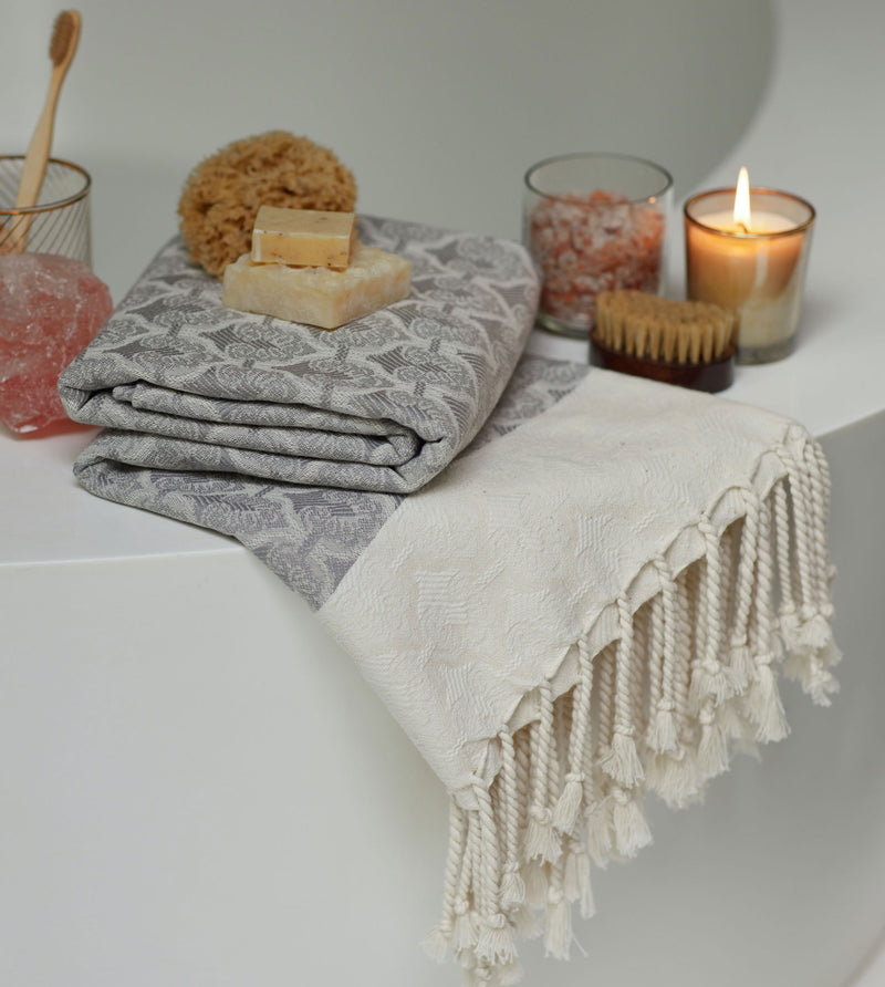 Mute Eloquence Bath Towel Slate